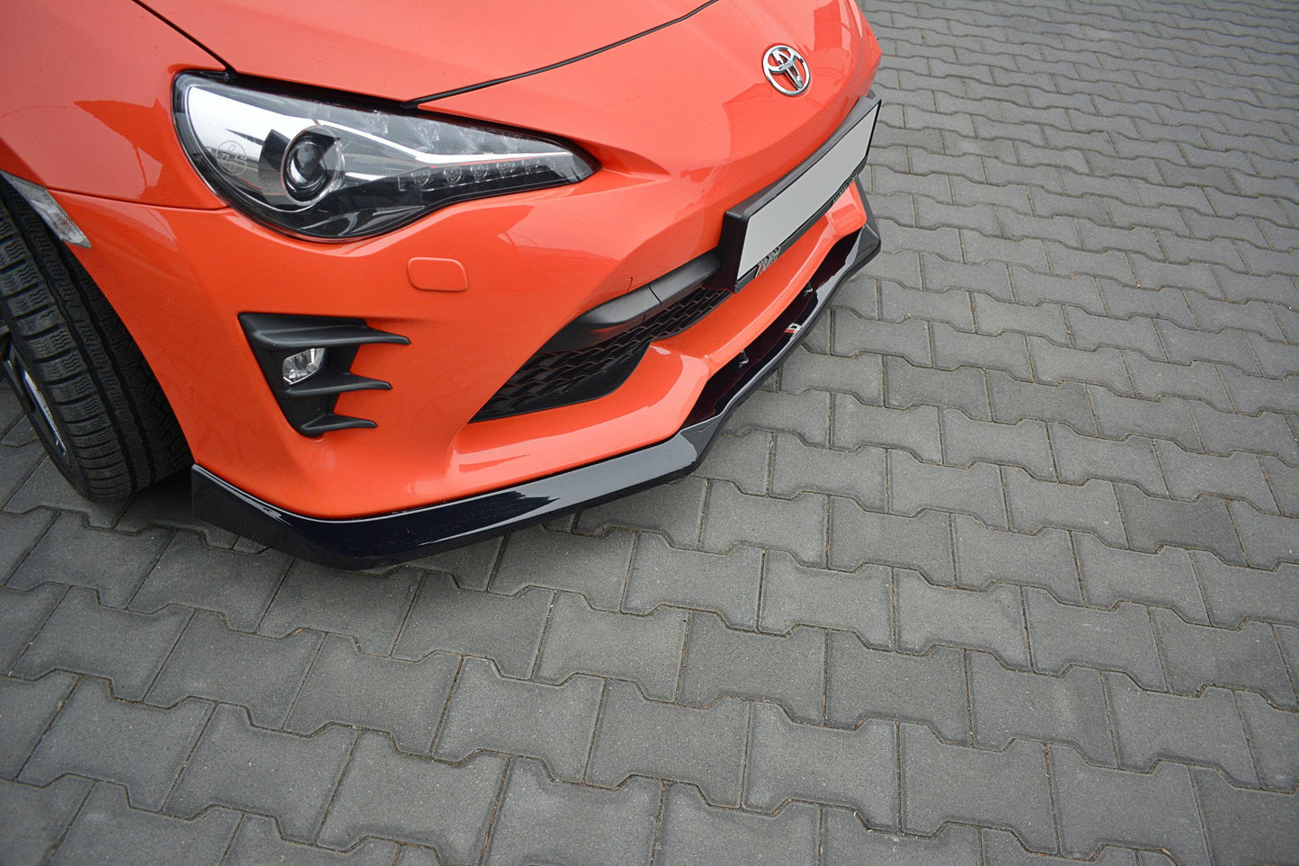 Front Ansatz V.1 für TOYOTA GT86 FACELIFT Carbon Look