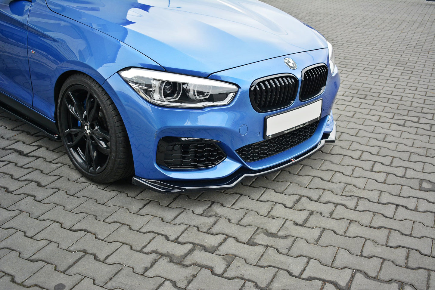 Front Ansatz V.2 für BMW 1er F20/F21 M-Power schwarz Hochglanz