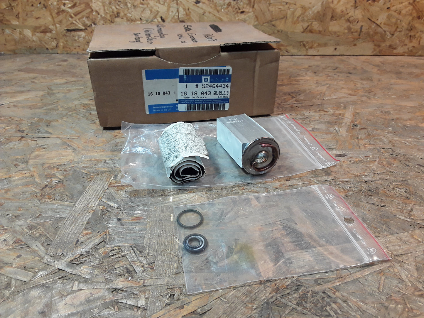 Original GM Opel Satz Expansionsventil mit O-Ringen Verdampfer Klimaanlage  52464434 Calibra , Corsa B , Tigra A , Vectra A
