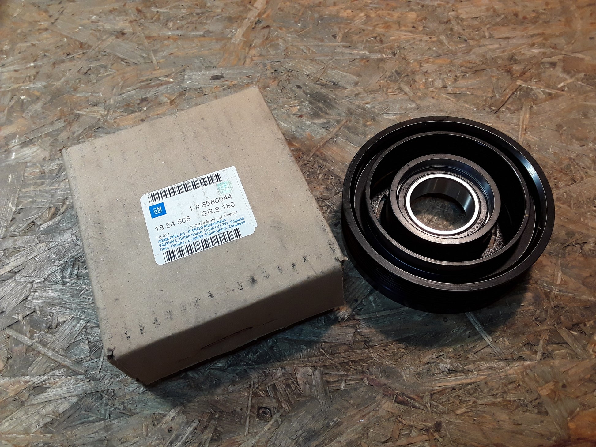 Original GM Opel Riemenscheibe Kompressor Klimaanlage  6580044 Astra F , Calibra , Olympia A , Senator B , Sintra , Vectra A