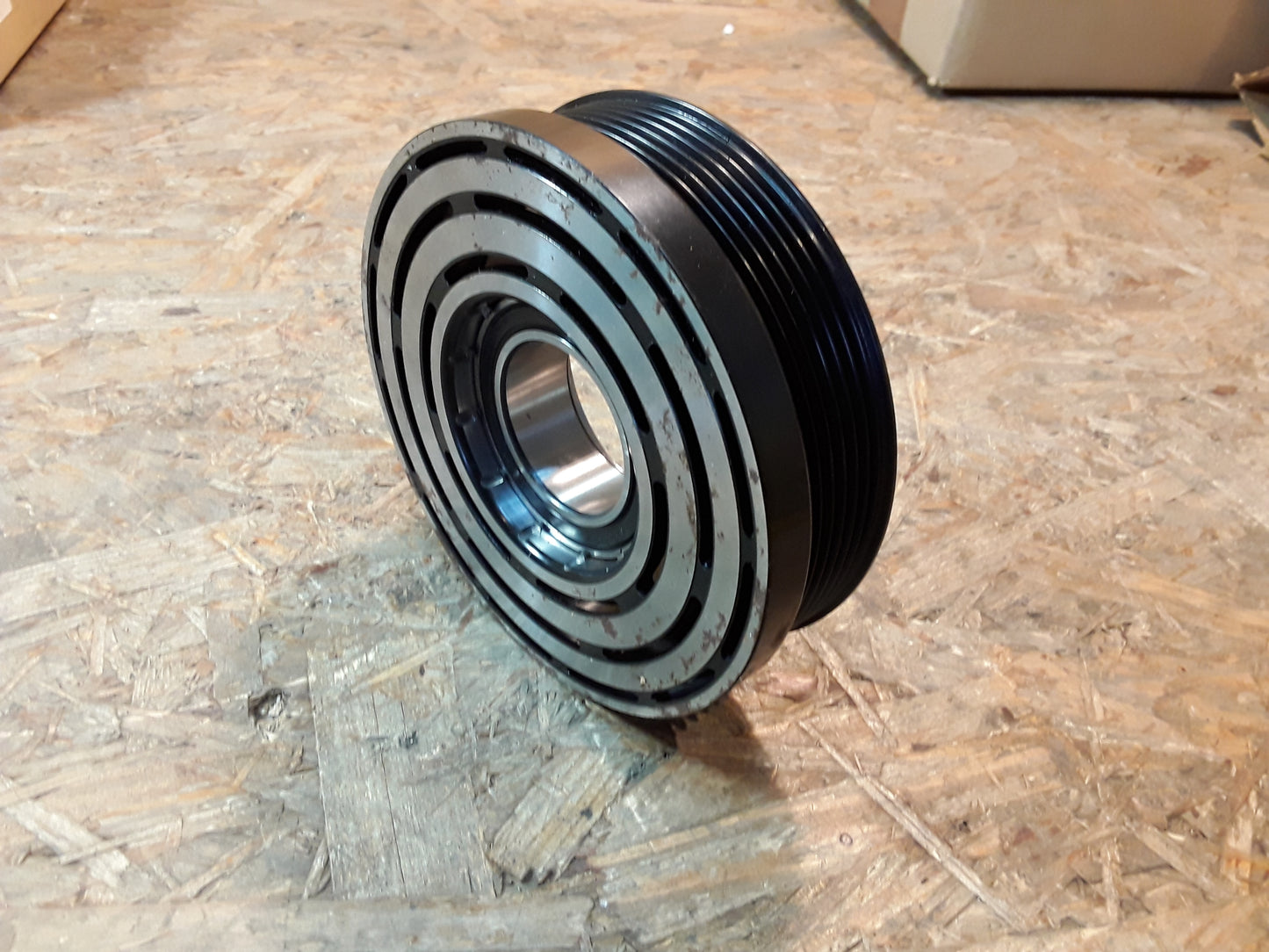 Original GM Opel Riemenscheibe Kompressor Klimaanlage  6580044 Astra F , Calibra , Olympia A , Senator B , Sintra , Vectra A