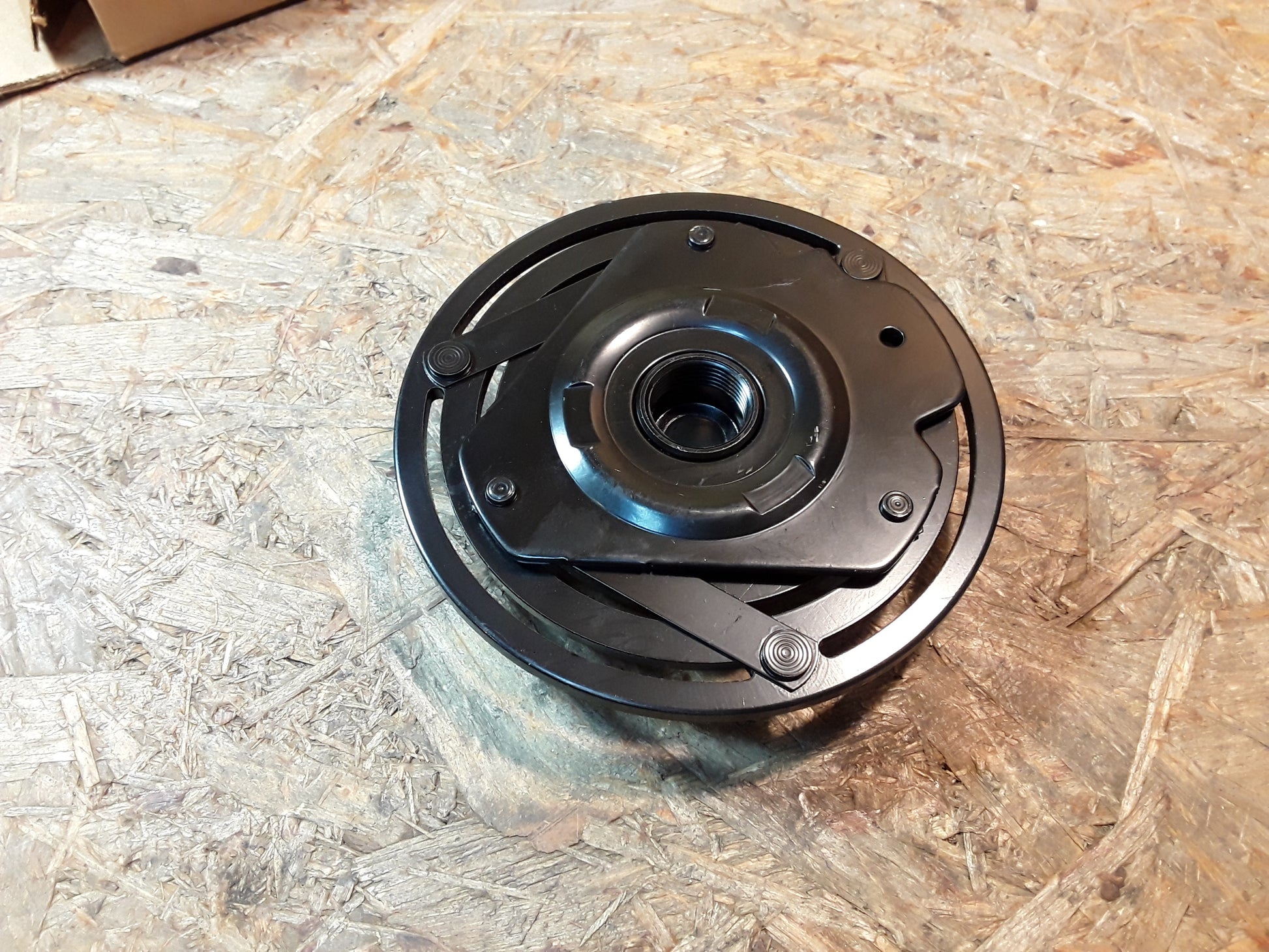 Original GM Opel Antriebskupplung Klimaanlage  6581515 Omega A , Senator B