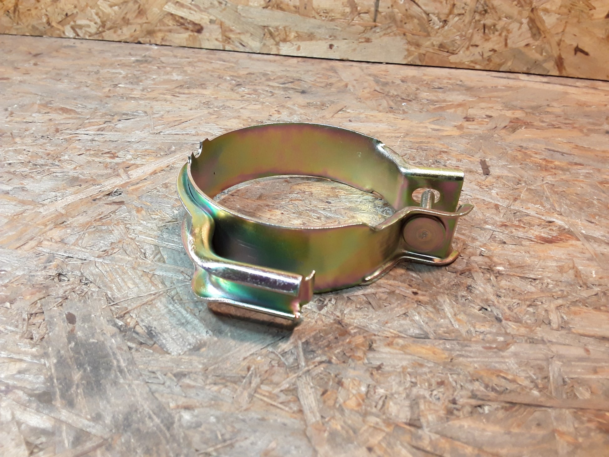 Original GM Opel Schelle Auspuffrohr mitte 90169504 Kadett D