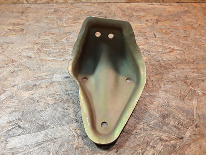 Original GM Opel Halter Motoraufhängung vorne rechts 90278130 Ascona C