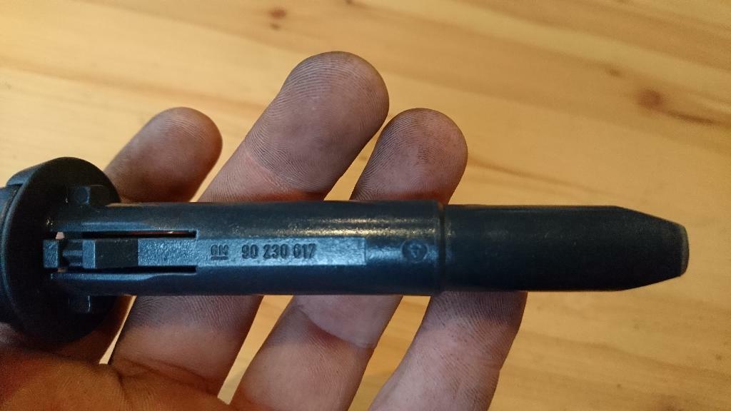Opel Kopfstützenführung neu original GM