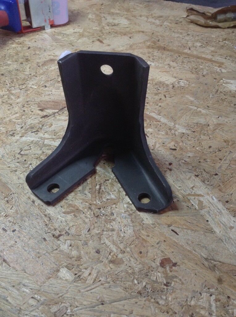 Opel Astra J Dämpfungsblock Befestigung Motor neu Original GM