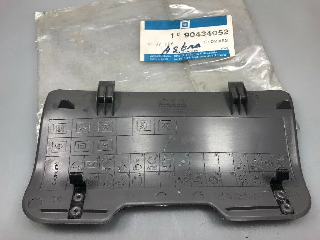 Original GM Opel Sicherungskasten Abdeckung Astra F *NEU* 1247296