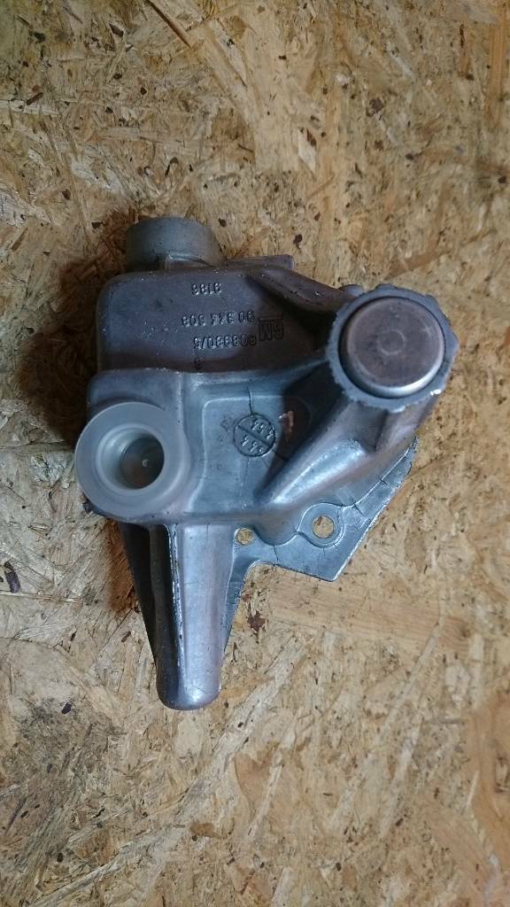 Vectra A Vectra B Corsa A Kadett E Getriebedeckel neu original GM