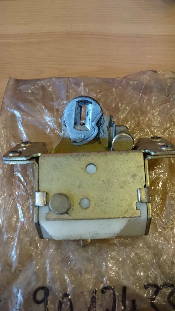 Ascona C Schloss Heckklappe neu original GM