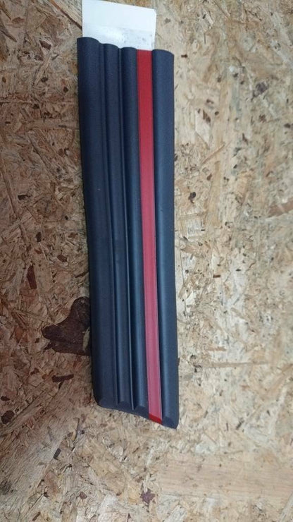 Kadett E Zierleiste Kantenschutz schwarz rot neu original gm
