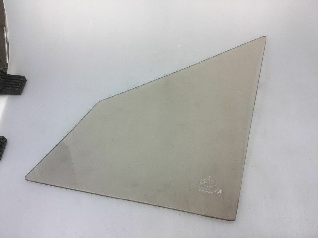 Original Opel Corsa A Fensterscheibe vorne rechts Bronze NEU