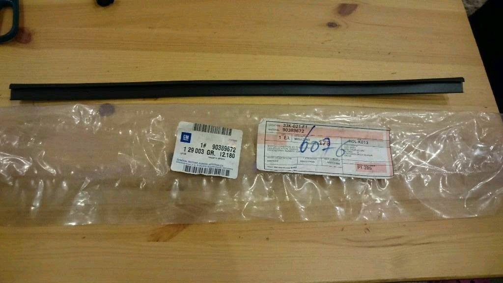 Corsa B Tigra A Zierleiste Heckscheibe neu original GM