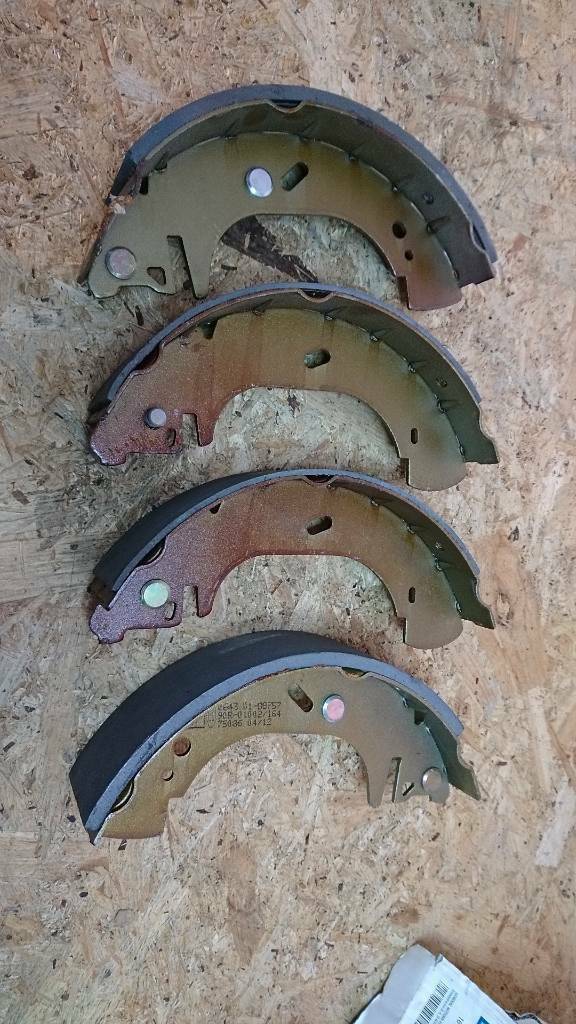 Opel Movano A Bremsbacken hinten neu original GM