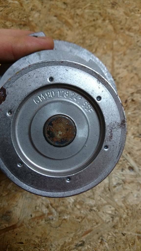 Opel Omega A Astra F Wasserpumpe neu original GM