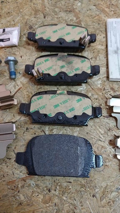 Corsa c tigra b Bremsklötze Bremsbacken hinten neu original gm