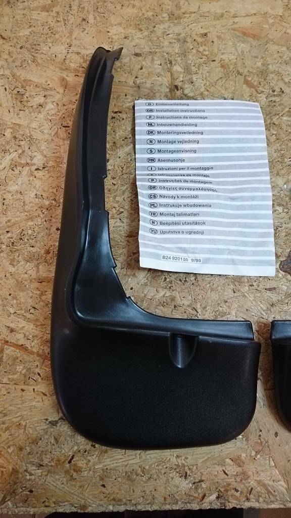Vectra B Schmutzfänger vorne Neu original GN