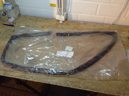 Opel Corsa D Fensterdichtung vorne rechts neu original GM