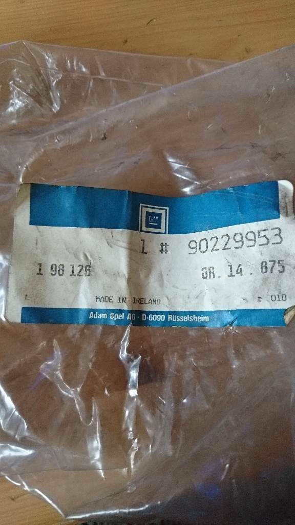 Opel Omega A Sicherheitsgurt hinten links neu original GM