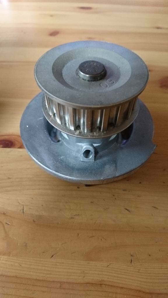 Daewoo Lanos Wasserpumpe neu original GM