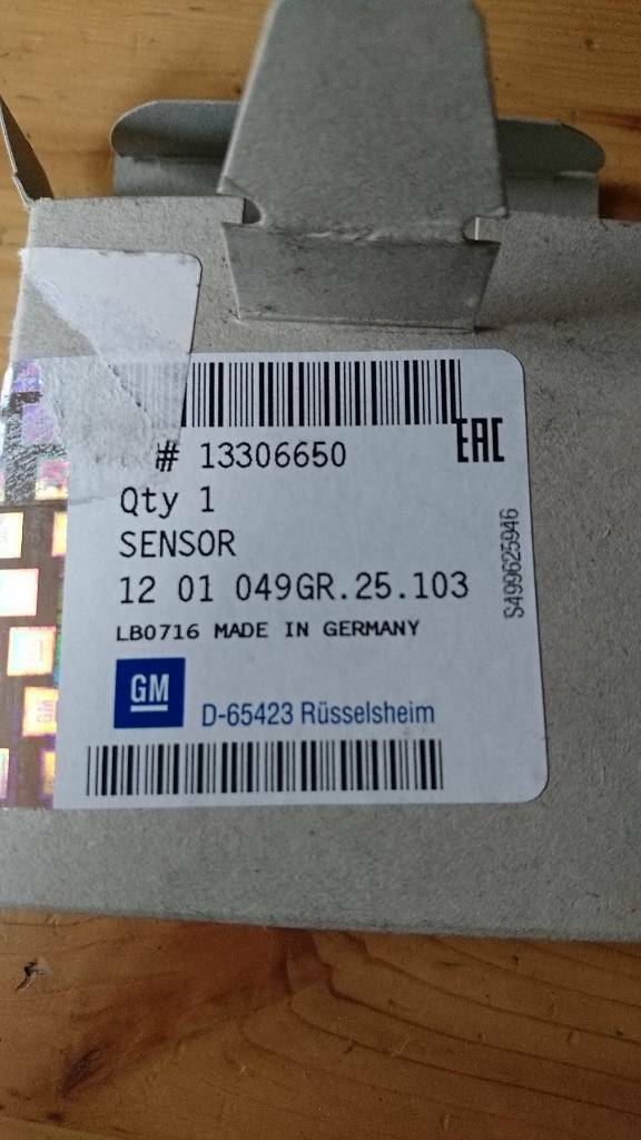 Corsa D Batterieklemme Sensor Sperrrelais neu original GM