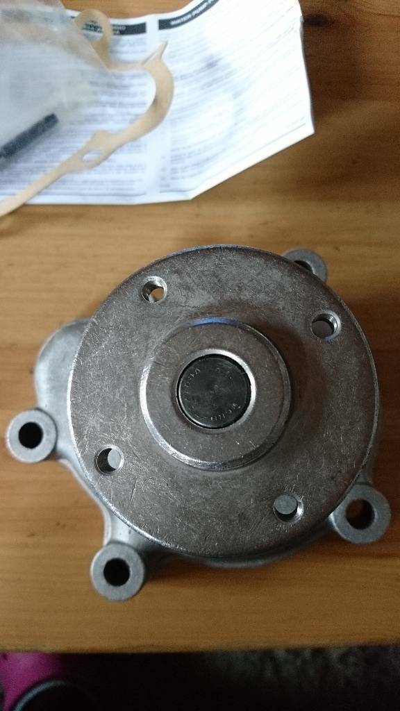 Astra F Corsa B Wasserpumpe neu original GM