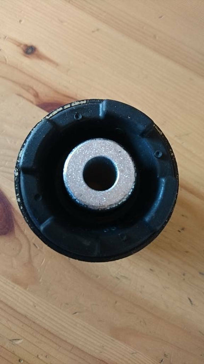 Astra g Zafira a Dämpfungsbuchse hinten neu original gm