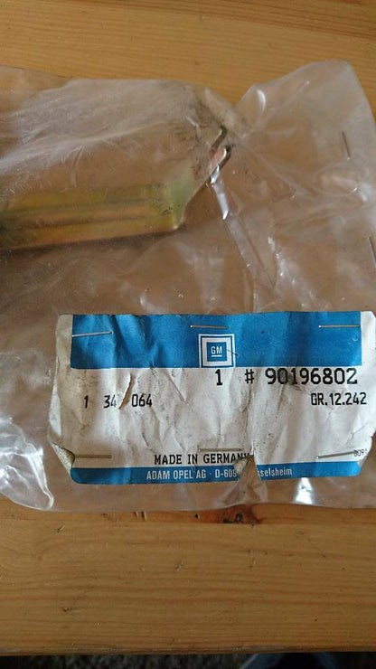 Kadett E Schloss Rückwand links neu original GM