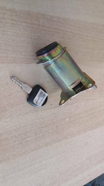 Opel Corsa B Tigra A Schließzylinder Heckklappe neu original GM