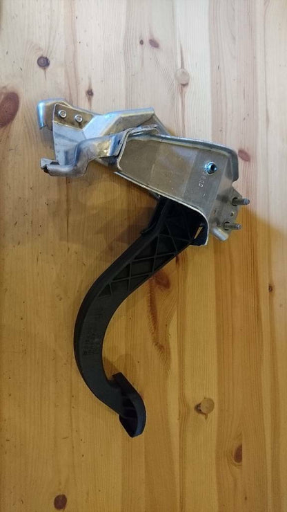 Corsa C Tigra B Kupplungspedal neu original GM