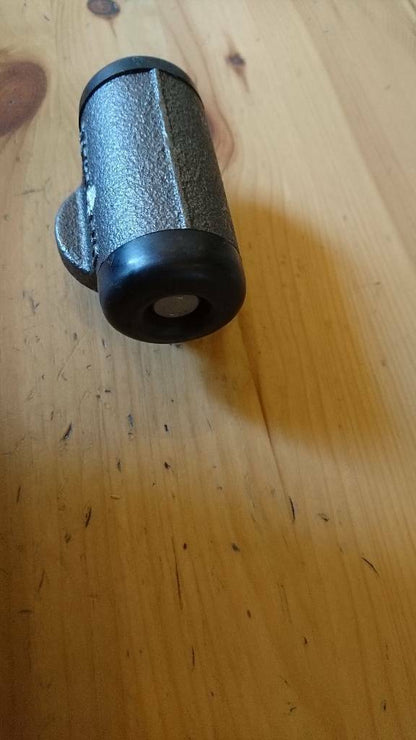 Chevrolet Daewoo Rezzo Tacuma Bremszylinder hinten neu GM