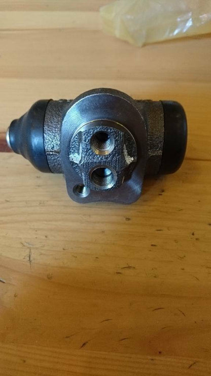 Chevrolet Daewoo Rezzo Tacuma Bremszylinder hinten neu GM