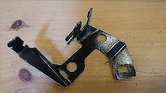 Astra G Zafira A Bremsschlauch Halter rechts vorne Neu Original GM