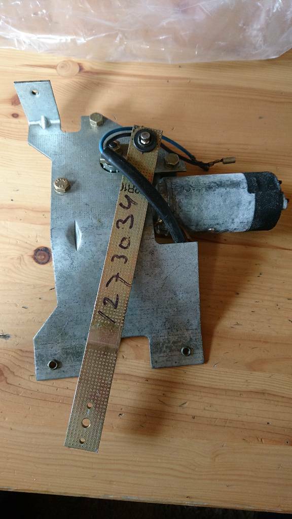 Kadett D Wischermotor neu original GM
