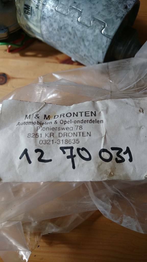 Kadett E Wischermotor vorne neu original GM