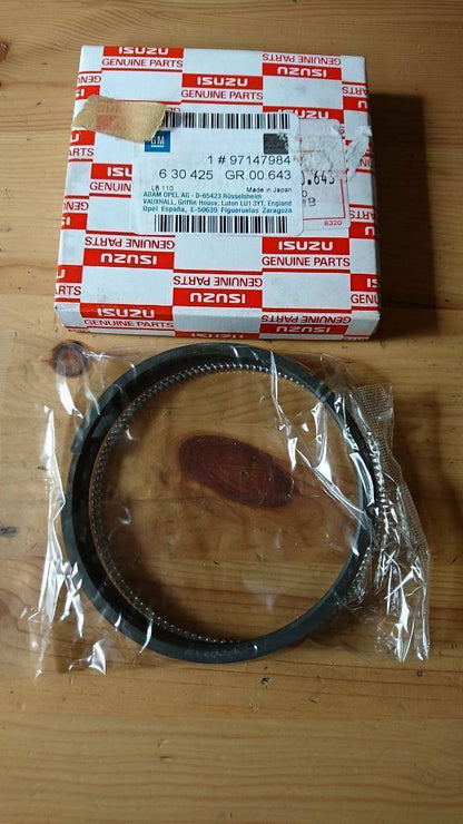 Campo Monterey Kolbenringe Diesel 31td neu original GM