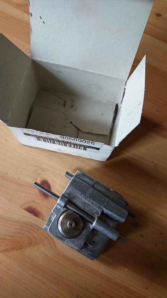 Opel Omega B 2.5 Diesel Kettenspanner neu original GM
