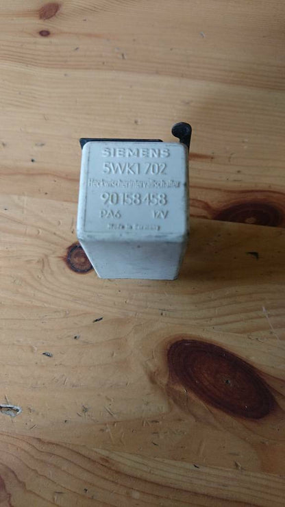 Corsa A Kadett E Ascona C Relais Scheibenwischer original GM Opel NEU