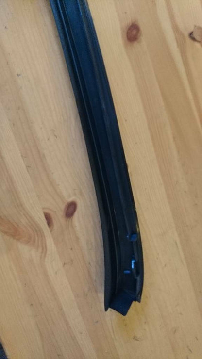 Astra J Zierleiste Frontscheibe rechts neu original GM