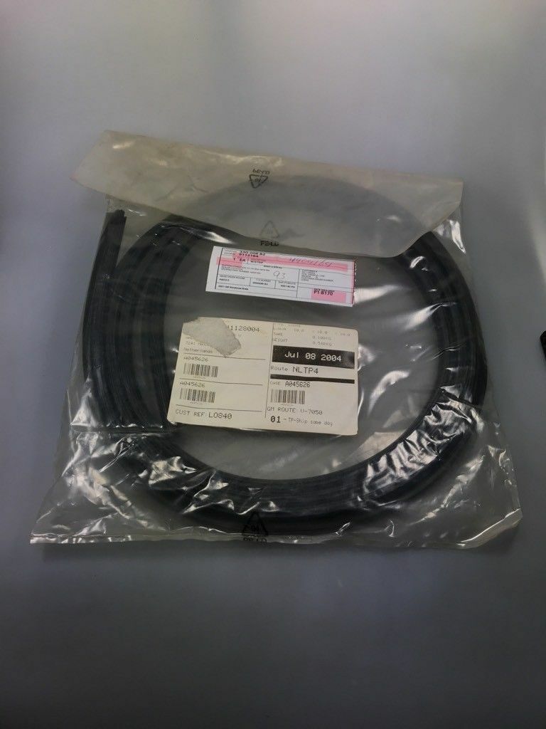 Original GM Opel Movano Gummidichtung Frontscheibe *NEU*