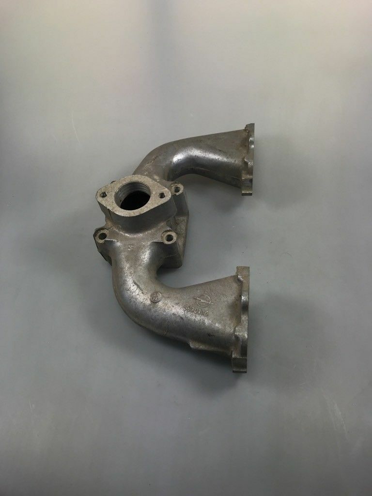 Original GM Opel Manta Opel GT Rekord Ansaugbrücke *NEU*