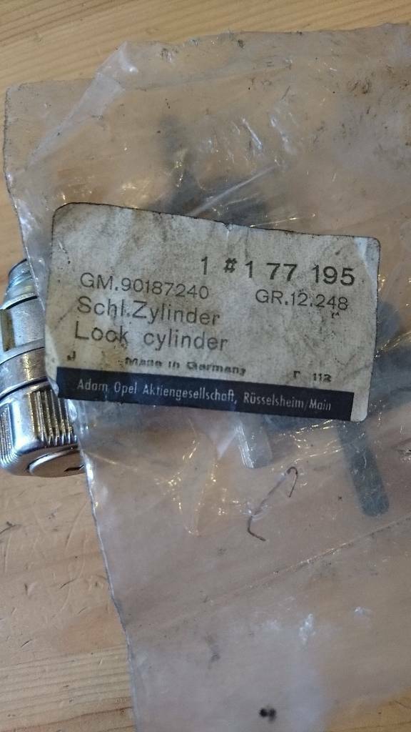 Opel TAXI schließzylinder neu original gm 90187240