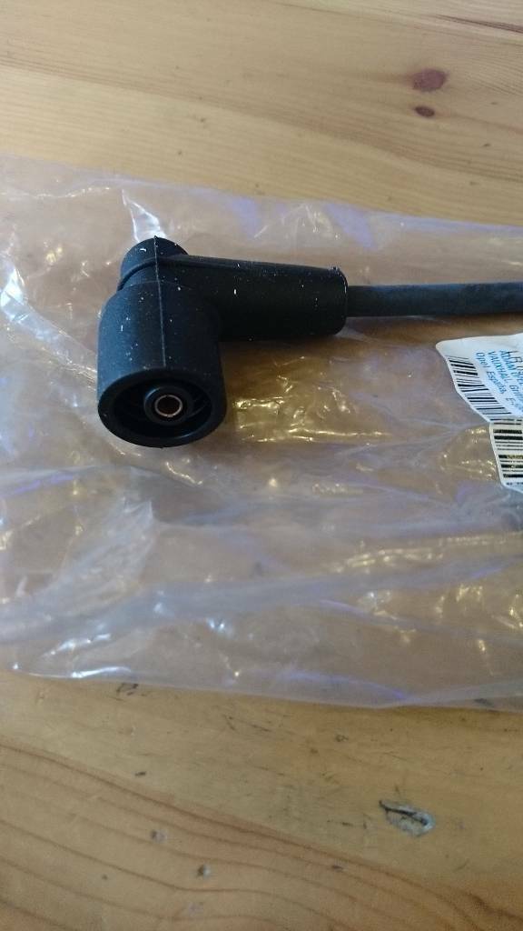 Astra F Kadett E Zündkerzenstecker Zündleitung Neu Original GM
