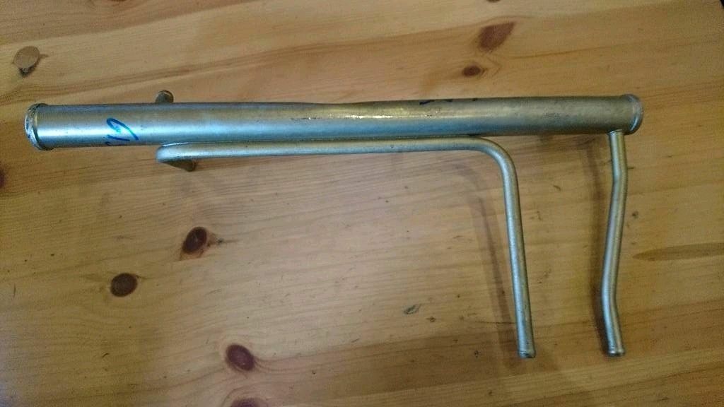Kadett E Einspritzleiste Einspritzventil neu original GM