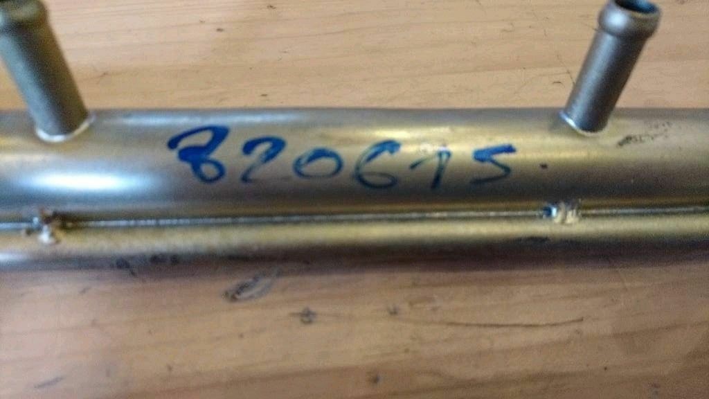 Kadett E Einspritzleiste Einspritzventil neu original GM