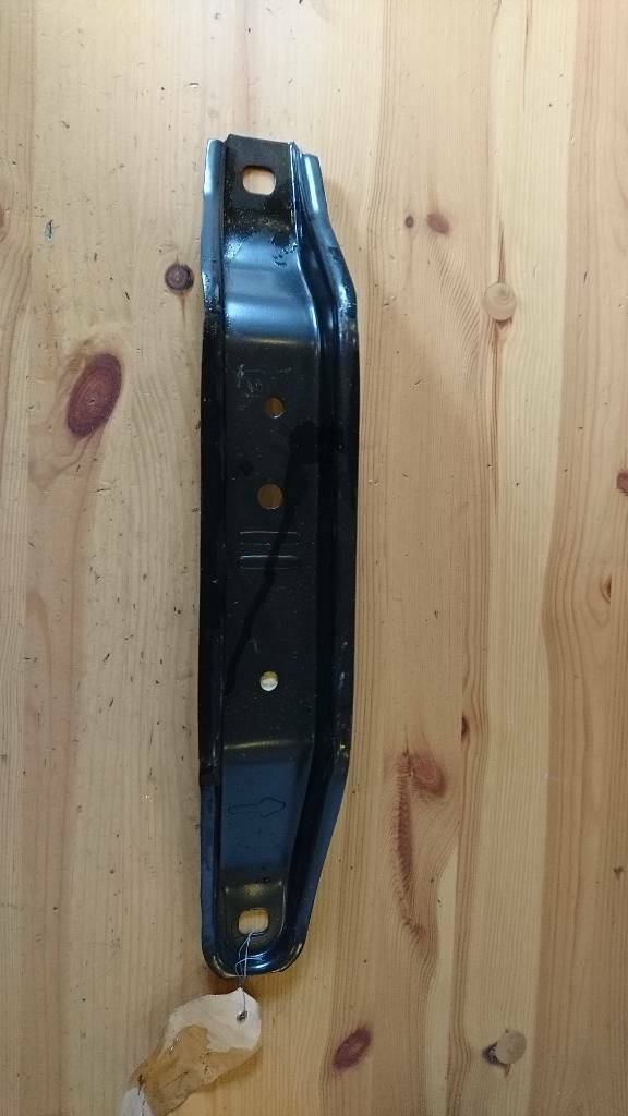 Opel Omega B Querträger Befestigung hinten neu original GM