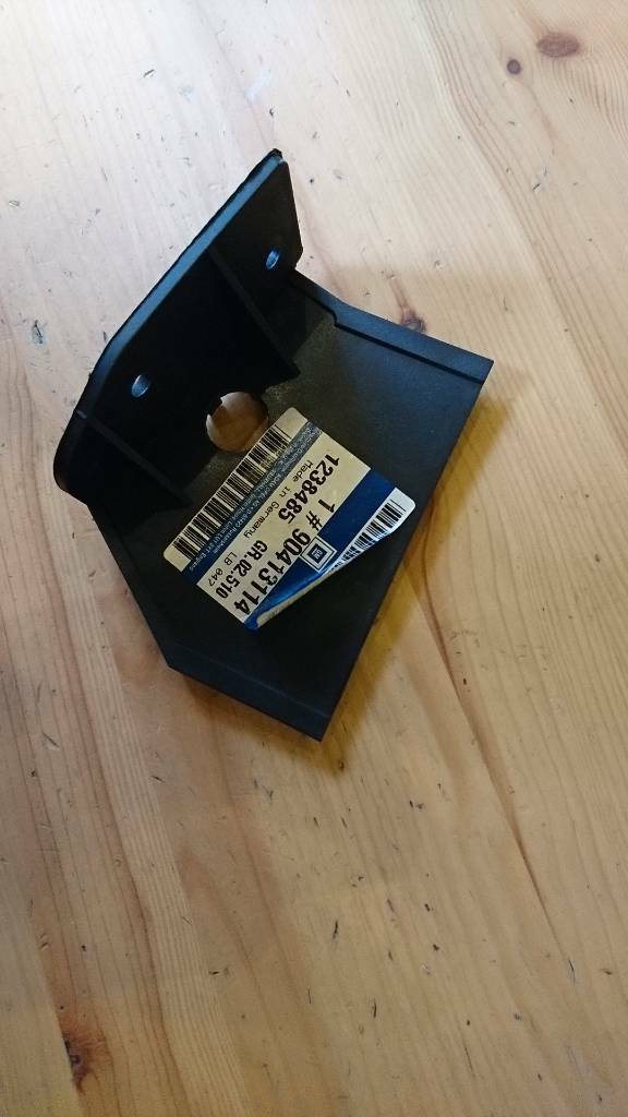 Astra f Halter Relaiskasten neu original gm 90413114