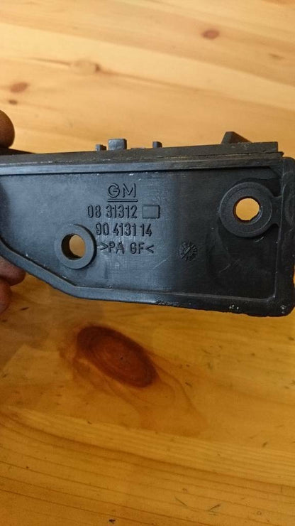 Astra f Halter Relaiskasten neu original gm 90413114