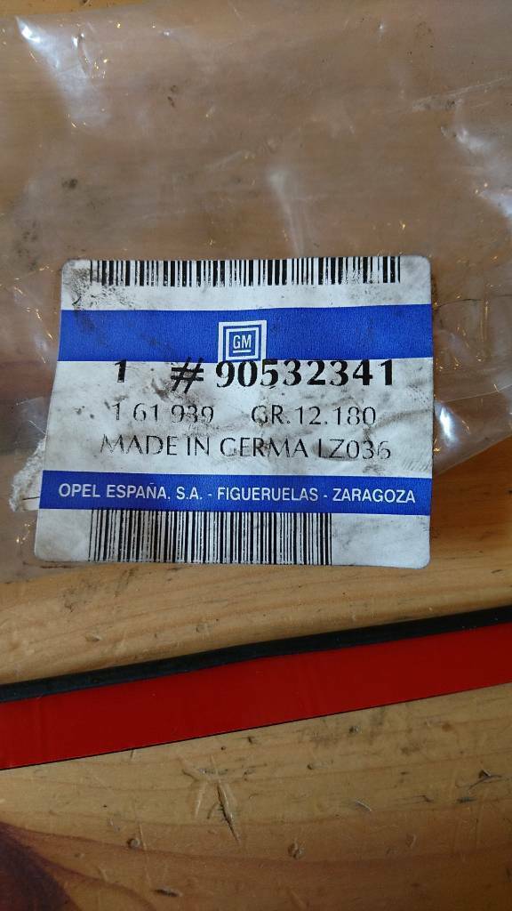 Corsa B Tigra A Wasserabweiser links neu original GM