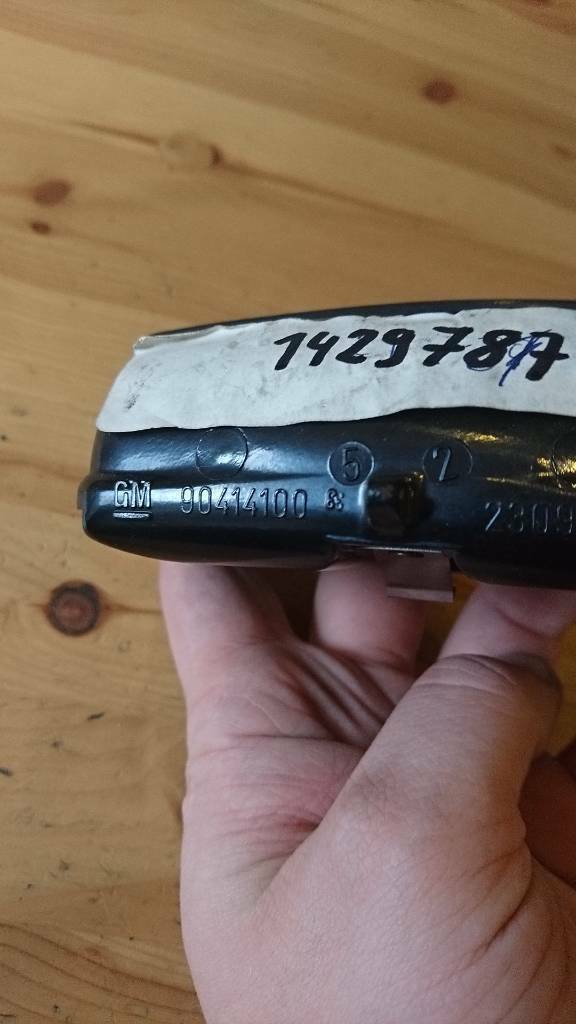 Opel astra f Aschenbecher Mittelkonsole hinten neu original gm