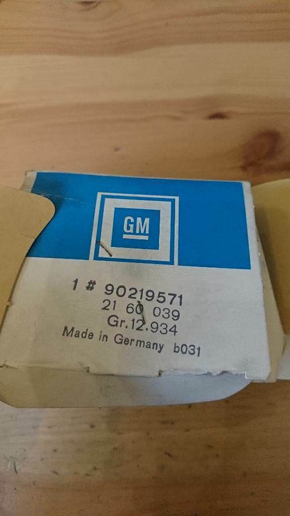 Kadett E Farbstreifen Einstigsverkleidung neu original GM